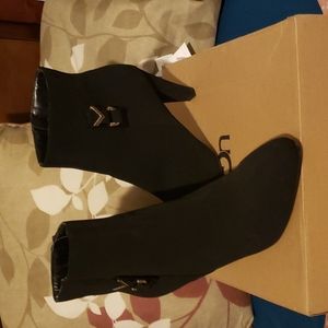 Ankle shoe boots with heel( Impo brand)